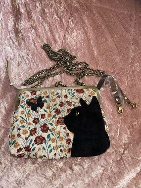 Black Cat Floral Tapestry Crossbody Bag